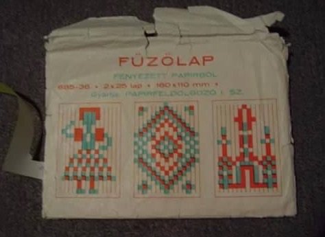Retro játék fűzőlap