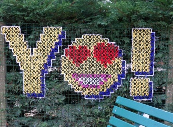 Keresztszemes street art