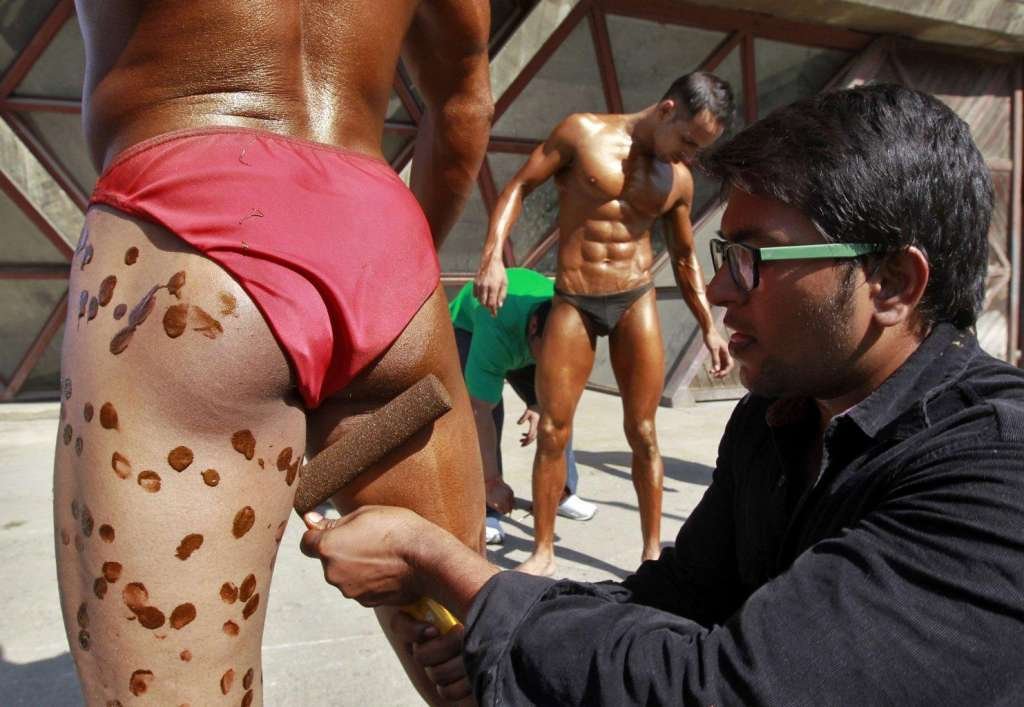 bodybuilder-painter-photo-u1