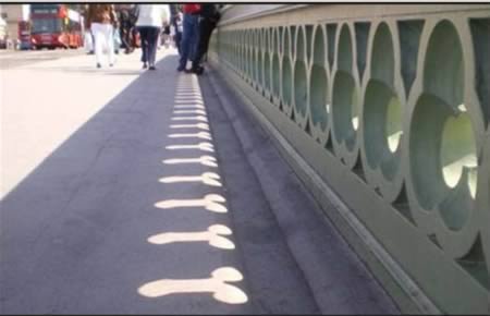 a98560_shadow-photobomb_4-architect