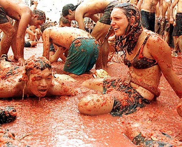 tomato-fight-festival-12
