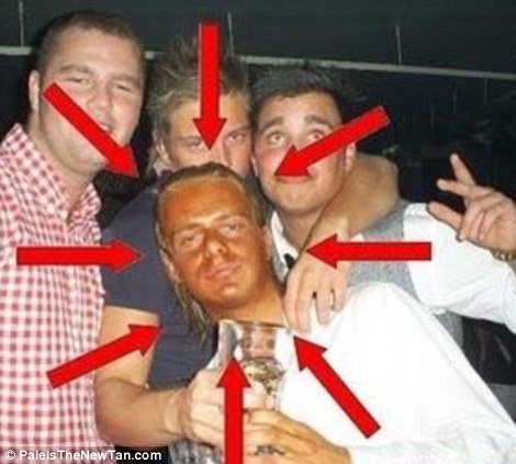 article-2127532-1287C108000005DC-637_470x423