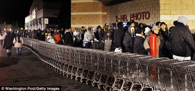 2E6B2DE000000578-3315452-image-a-3_1447432920680